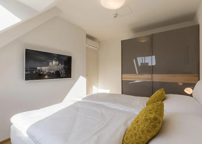 Grand Apartment *