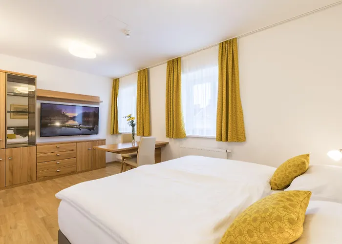 Grand Apartment *