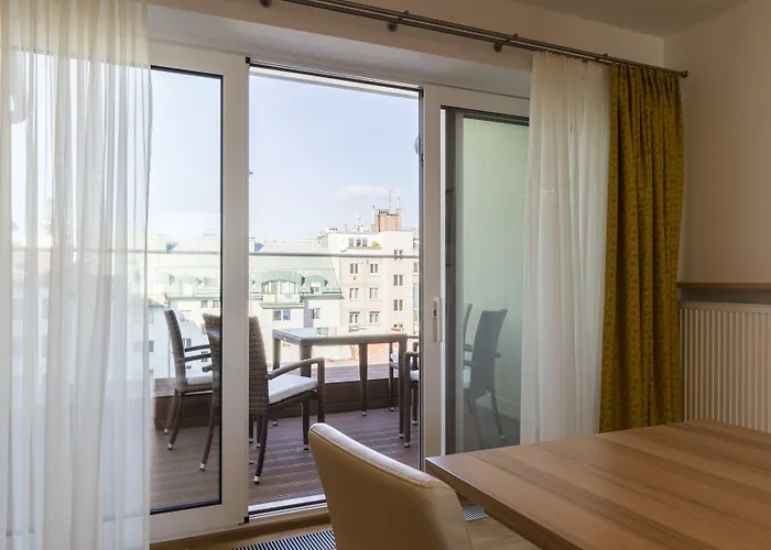 Grand Apartment *