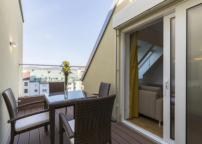 Grand Apartment